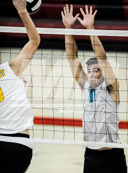 Thumbnail 1 in Highland vs. Gilbert (Brophy Invitational) photogallery.