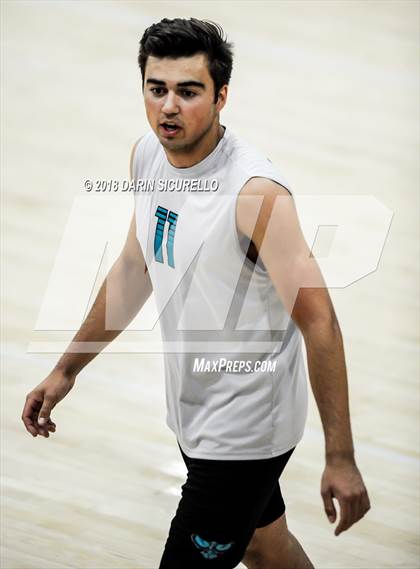 Thumbnail 2 in Highland vs. Gilbert (Brophy Invitational) photogallery.
