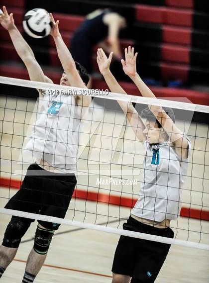 Thumbnail 3 in Highland vs. Gilbert (Brophy Invitational) photogallery.