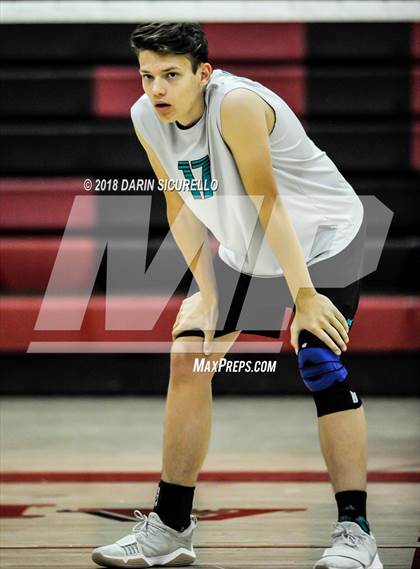 Thumbnail 2 in Highland vs. Gilbert (Brophy Invitational) photogallery.