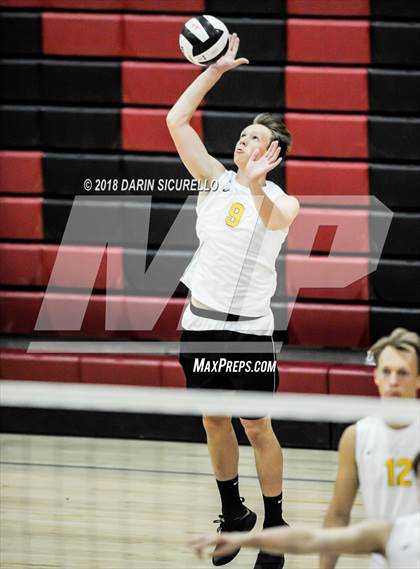 Thumbnail 3 in Highland vs. Gilbert (Brophy Invitational) photogallery.