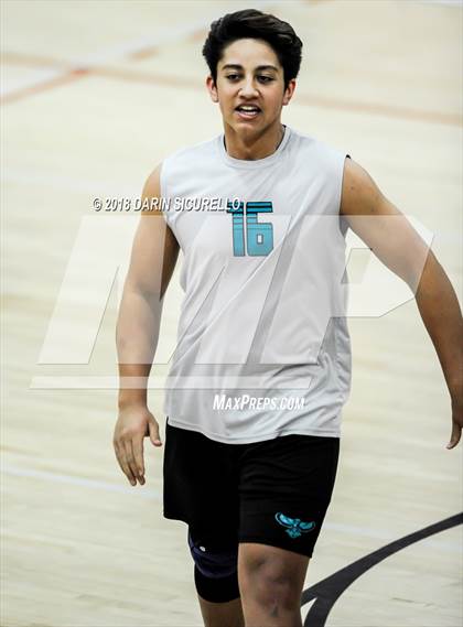 Thumbnail 3 in Highland vs. Gilbert (Brophy Invitational) photogallery.