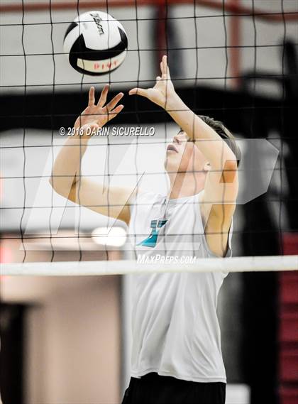 Thumbnail 1 in Highland vs. Gilbert (Brophy Invitational) photogallery.
