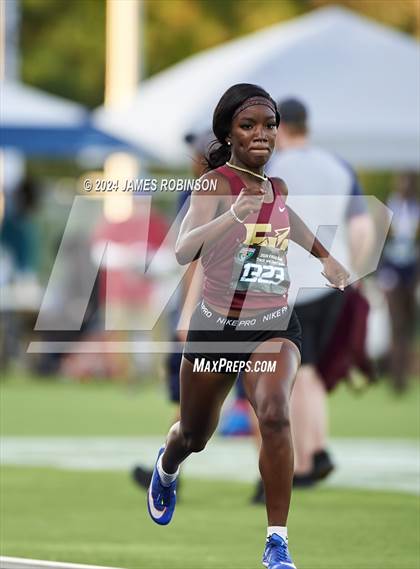 Thumbnail 1 in FHSAA 2A Finals (400 Meter Hurdles) photogallery.