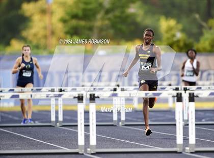 Thumbnail 3 in FHSAA 2A Finals (400 Meter Hurdles) photogallery.