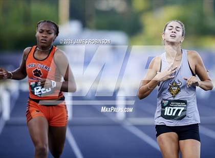 Thumbnail 1 in FHSAA 2A Finals (400 Meter Hurdles) photogallery.