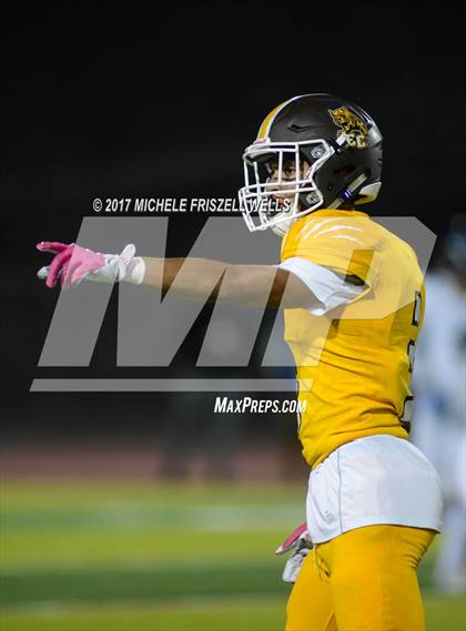 Thumbnail 2 in Crenshaw @ El Camino (CIF D4 AA Regional Final) photogallery.