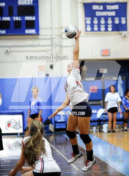 Thumbnail 3 in South Side vs .St Francis Prep (Long Beach Invitational) photogallery.