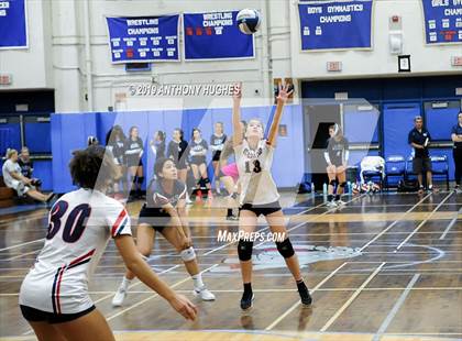 Thumbnail 2 in South Side vs .St Francis Prep (Long Beach Invitational) photogallery.