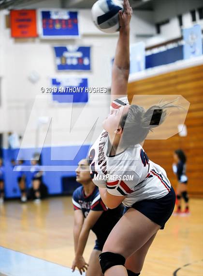 Thumbnail 2 in South Side vs .St Francis Prep (Long Beach Invitational) photogallery.