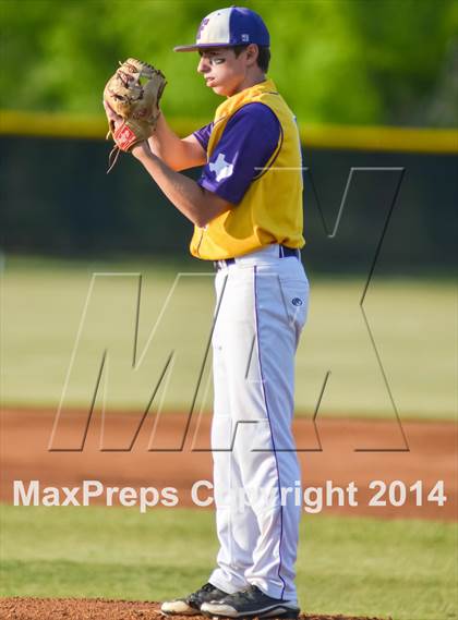 Thumbnail 1 in Sunnyvale @ Farmersville (UIL 2A Regional Quarterfinal Playoff) photogallery.