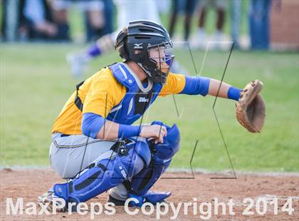 Thumbnail 1 in Sunnyvale @ Farmersville (UIL 2A Regional Quarterfinal Playoff) photogallery.