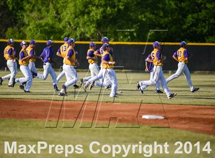 Thumbnail 2 in Sunnyvale @ Farmersville (UIL 2A Regional Quarterfinal Playoff) photogallery.