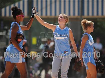 Thumbnail 3 in South Lenoir vs Eastern Randolph (NCHSAA 2A Consolation Championship) photogallery.
