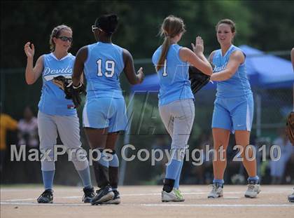Thumbnail 2 in South Lenoir vs Eastern Randolph (NCHSAA 2A Consolation Championship) photogallery.