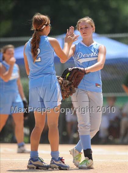 Thumbnail 2 in South Lenoir vs Eastern Randolph (NCHSAA 2A Consolation Championship) photogallery.
