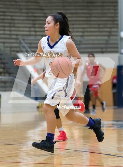 Thumbnail 1 in Burges vs. Lee (SAISD Tournament) photogallery.