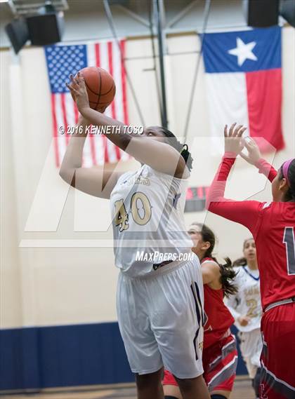 Thumbnail 3 in Burges vs. Lee (SAISD Tournament) photogallery.