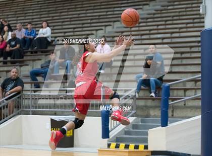 Thumbnail 3 in Burges vs. Lee (SAISD Tournament) photogallery.