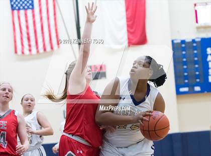 Thumbnail 3 in Burges vs. Lee (SAISD Tournament) photogallery.