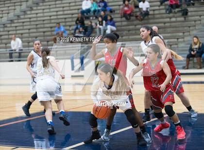 Thumbnail 1 in Burges vs. Lee (SAISD Tournament) photogallery.