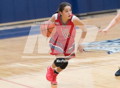 Thumbnail 3 in Burges vs. Lee (SAISD Tournament) photogallery.