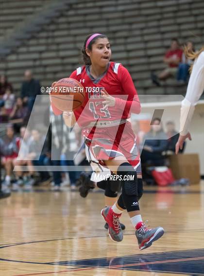 Thumbnail 3 in Burges vs. Lee (SAISD Tournament) photogallery.