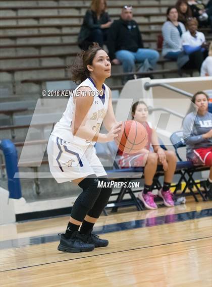 Thumbnail 1 in Burges vs. Lee (SAISD Tournament) photogallery.