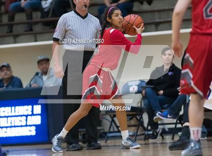 Thumbnail 2 in Burges vs. Lee (SAISD Tournament) photogallery.