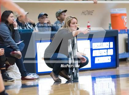 Thumbnail 3 in Burges vs. Lee (SAISD Tournament) photogallery.