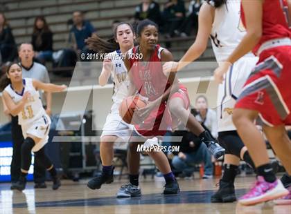 Thumbnail 1 in Burges vs. Lee (SAISD Tournament) photogallery.