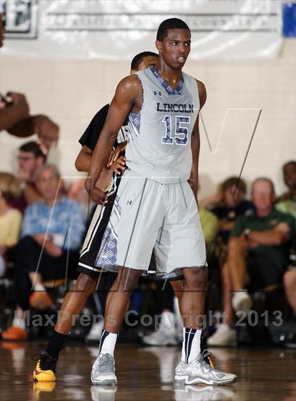 Thumbnail 1 in Neumann-Goretti vs. Lincoln (City of Palms Classic) photogallery.