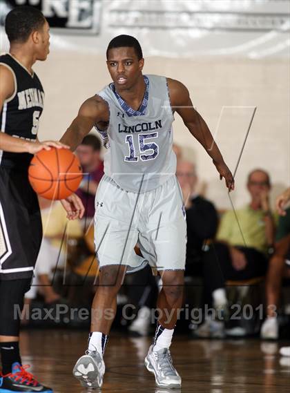 Thumbnail 3 in Neumann-Goretti vs. Lincoln (City of Palms Classic) photogallery.