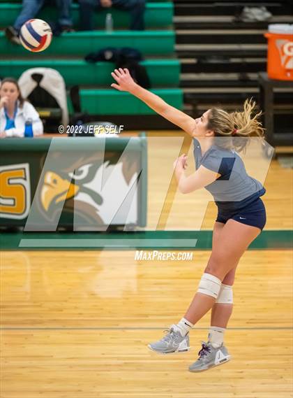Thumbnail 3 in First Colonial @ Cox (VHSL Class 5 State Semifinal) photogallery.