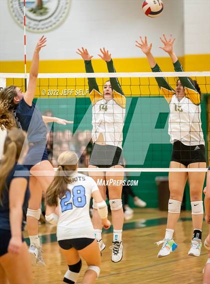 Thumbnail 3 in First Colonial @ Cox (VHSL Class 5 State Semifinal) photogallery.