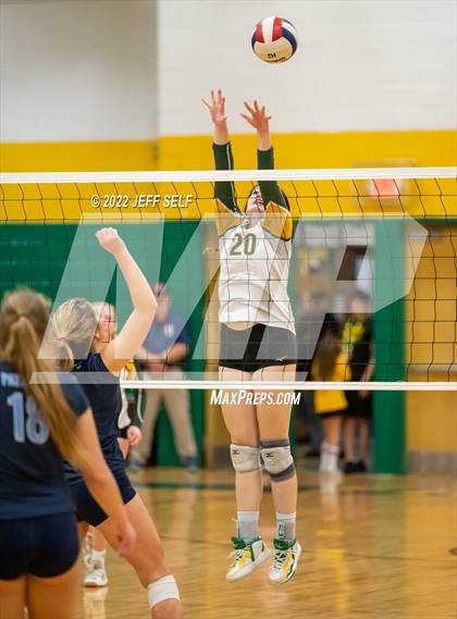 Thumbnail 1 in First Colonial @ Cox (VHSL Class 5 State Semifinal) photogallery.