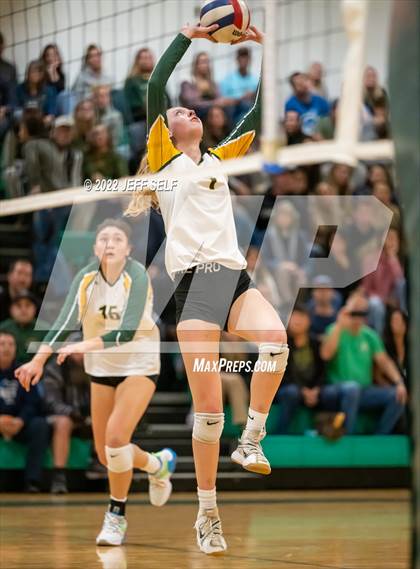 Thumbnail 3 in First Colonial @ Cox (VHSL Class 5 State Semifinal) photogallery.