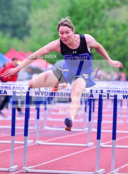 Thumbnail 1 in John H. Shaner Memorial Meet photogallery.