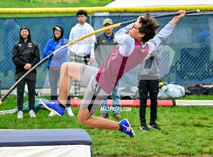 Thumbnail 1 in John H. Shaner Memorial Meet photogallery.