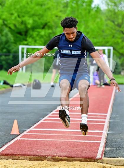 Thumbnail 3 in John H. Shaner Memorial Meet photogallery.