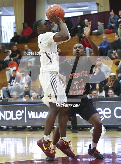 Thumbnail 3 in Webster Groves vs. Mt. Vernon (Spalding Hoophall Classic) photogallery.
