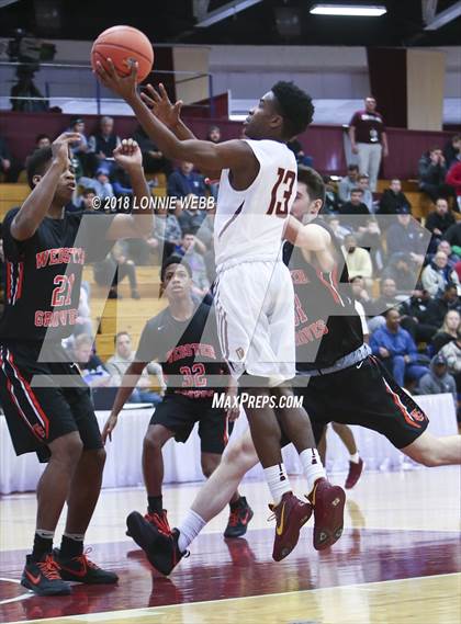 Thumbnail 3 in Webster Groves vs. Mt. Vernon (Spalding Hoophall Classic) photogallery.