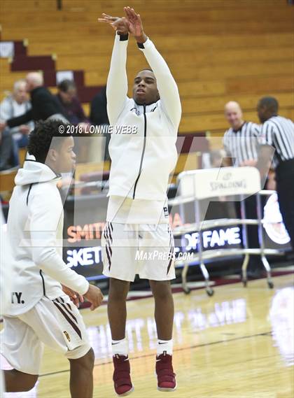 Thumbnail 1 in Webster Groves vs. Mt. Vernon (Spalding Hoophall Classic) photogallery.