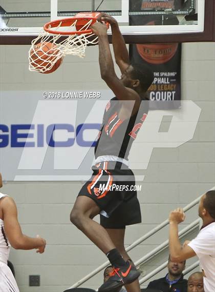 Thumbnail 1 in Webster Groves vs. Mt. Vernon (Spalding Hoophall Classic) photogallery.