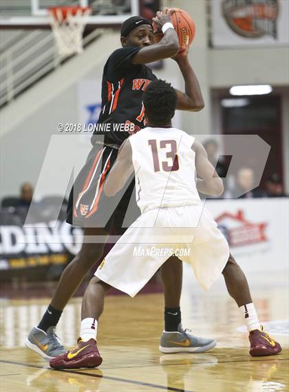 Thumbnail 3 in Webster Groves vs. Mt. Vernon (Spalding Hoophall Classic) photogallery.