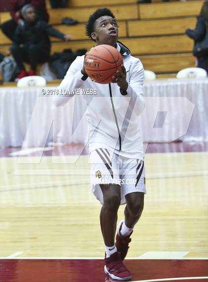 Thumbnail 3 in Webster Groves vs. Mt. Vernon (Spalding Hoophall Classic) photogallery.