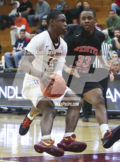 Thumbnail 3 in Webster Groves vs. Mt. Vernon (Spalding Hoophall Classic) photogallery.