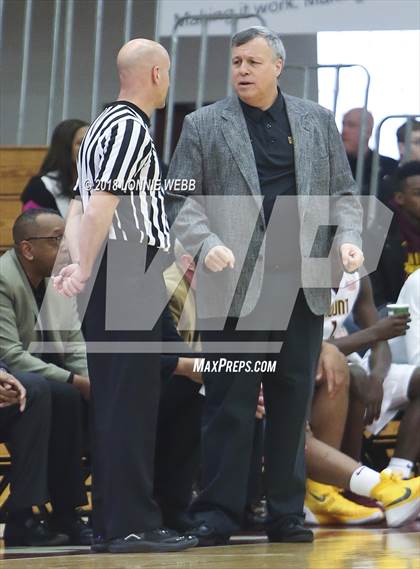 Thumbnail 2 in Webster Groves vs. Mt. Vernon (Spalding Hoophall Classic) photogallery.
