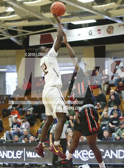 Thumbnail 3 in Webster Groves vs. Mt. Vernon (Spalding Hoophall Classic) photogallery.