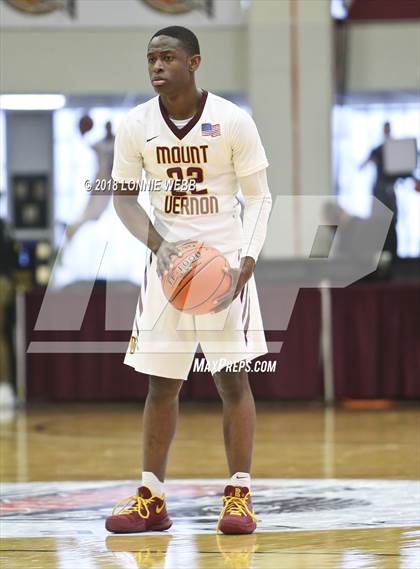 Thumbnail 2 in Webster Groves vs. Mt. Vernon (Spalding Hoophall Classic) photogallery.